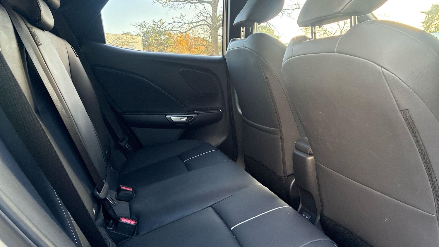 Used Lexus LBX 2025 for sale - 76613234: Photo 14