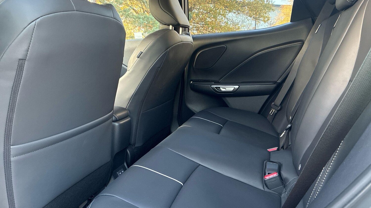 Used Lexus LBX 2025 for sale - 76613234: Photo 15