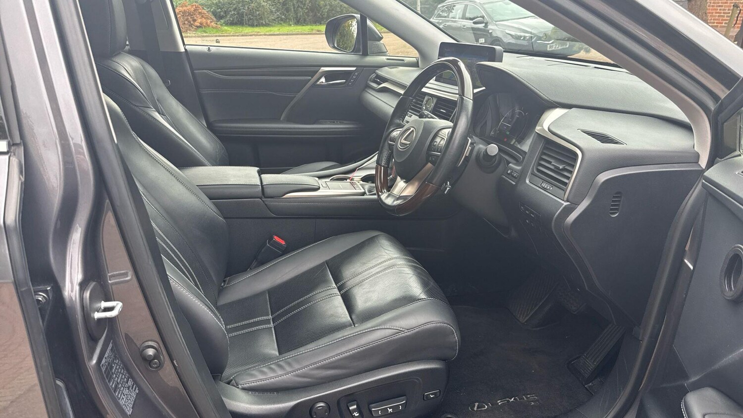 Used Lexus RX 2022 for sale - 77314820: Photo 15