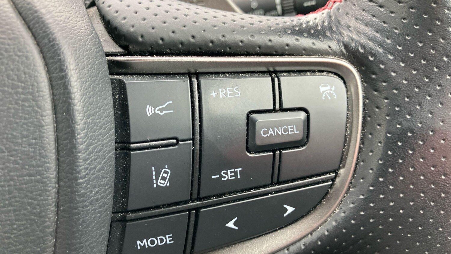 Used Lexus UX 2021 for sale - 76380481: Photo 31