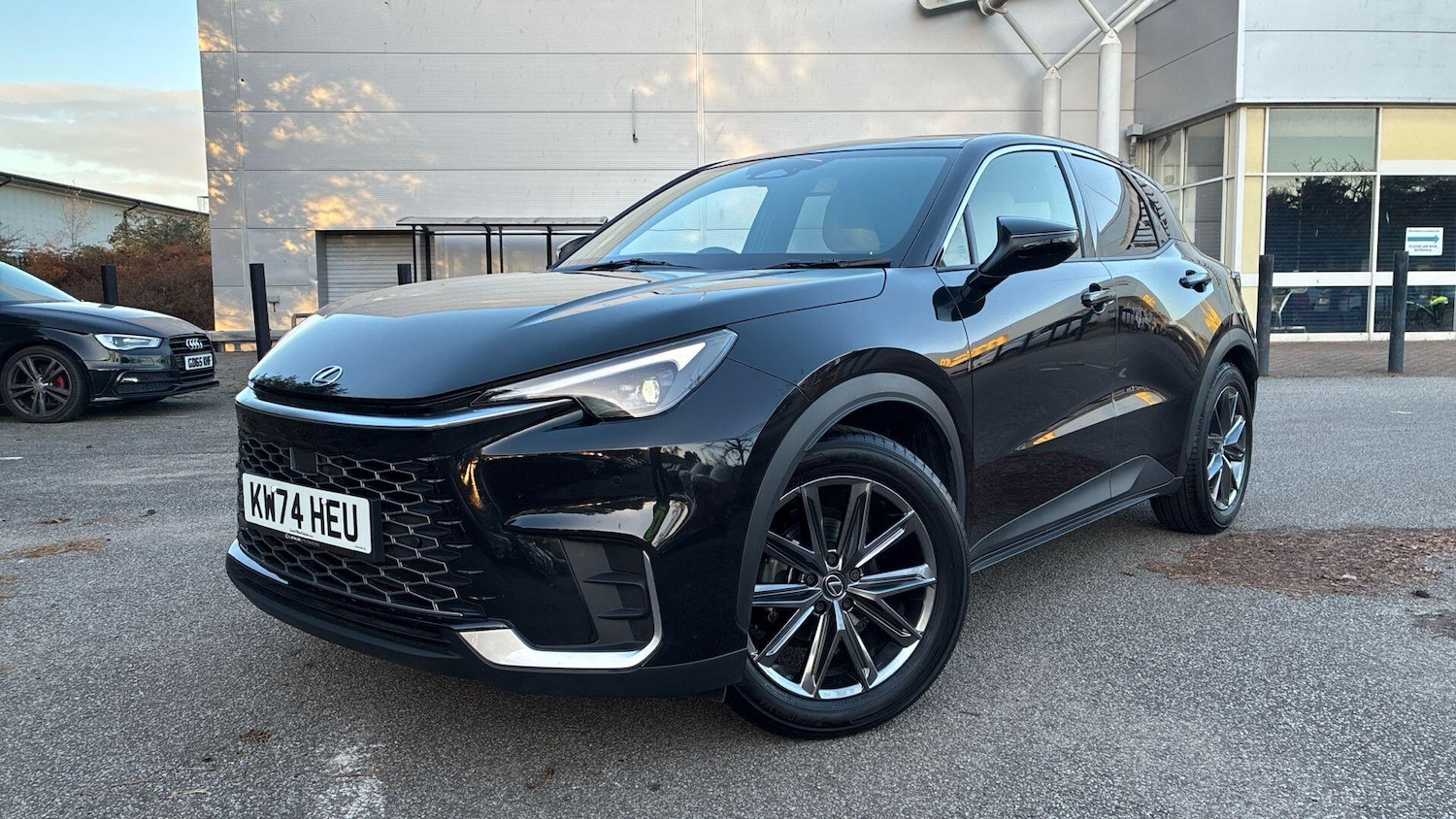 Used Lexus LBX 2025 for sale - 76612928: Photo 5