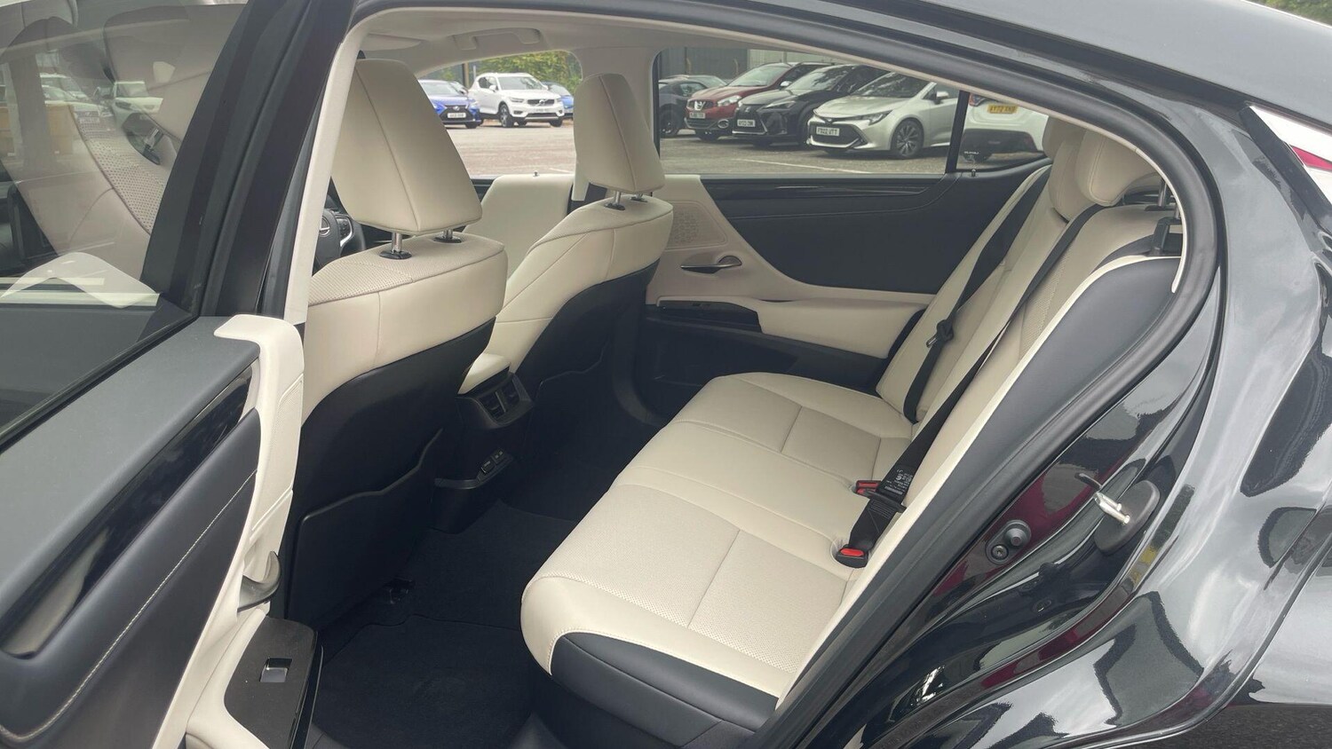 Used Lexus ES 2023 for sale - 77109641: Photo 15