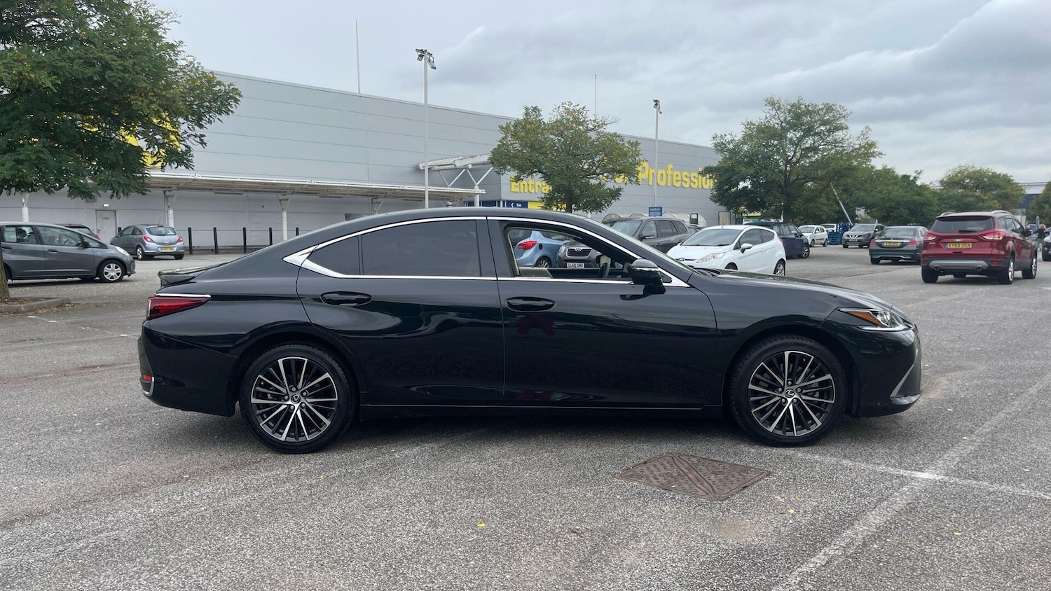 Used Lexus ES 2023 for sale - 77109641: Photo 17