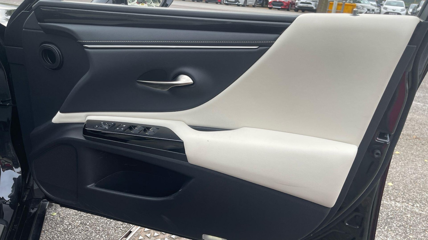 Used Lexus ES 2023 for sale - 77109641: Photo 41