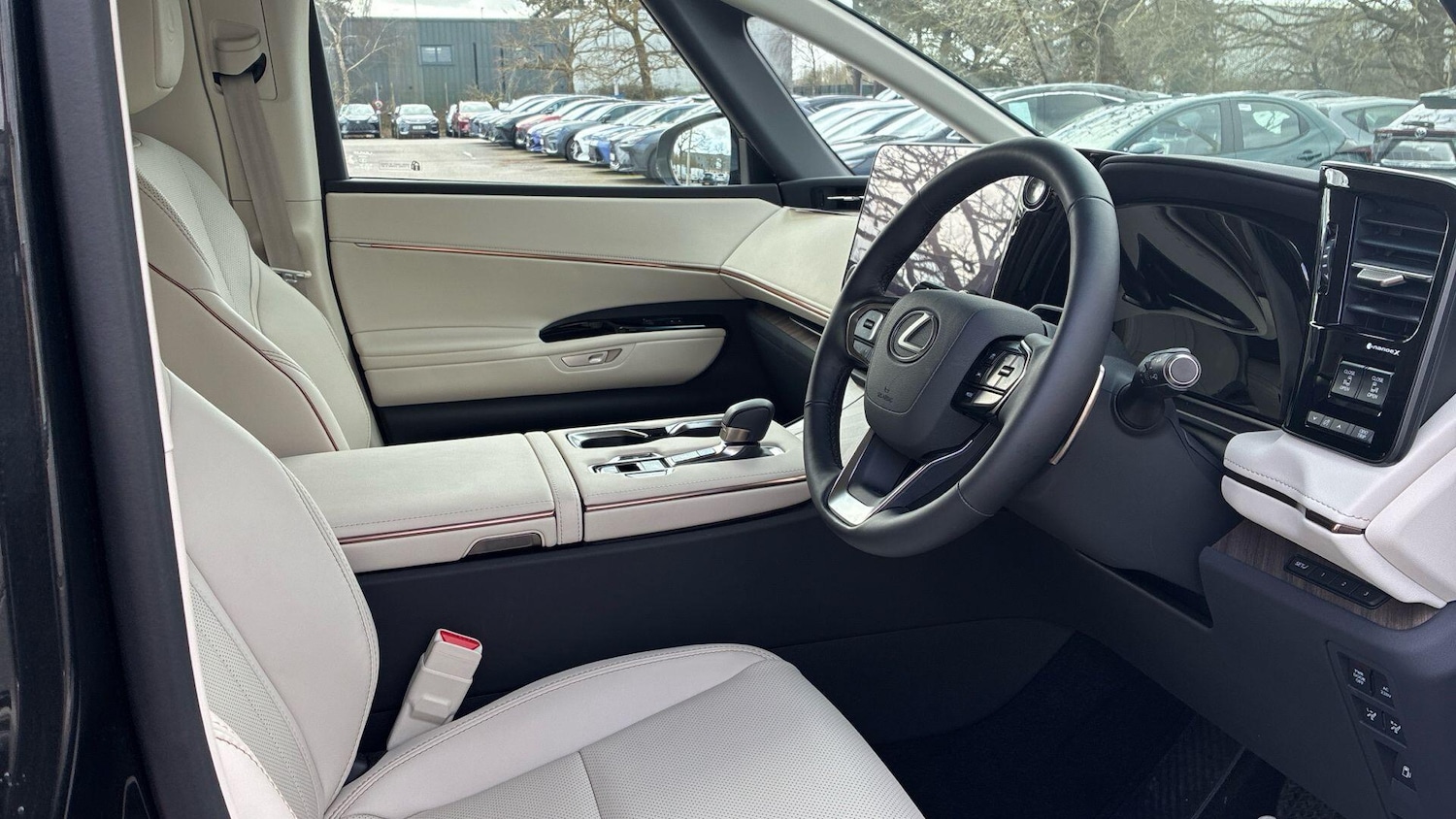 Used Lexus LM 2025 for sale - 78127814: Photo 15