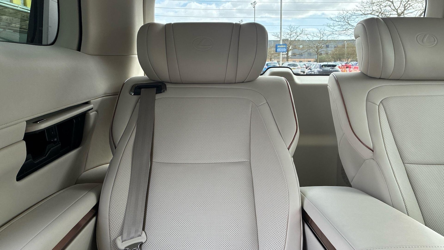 Used Lexus LM 2025 for sale - 78127814: Photo 41