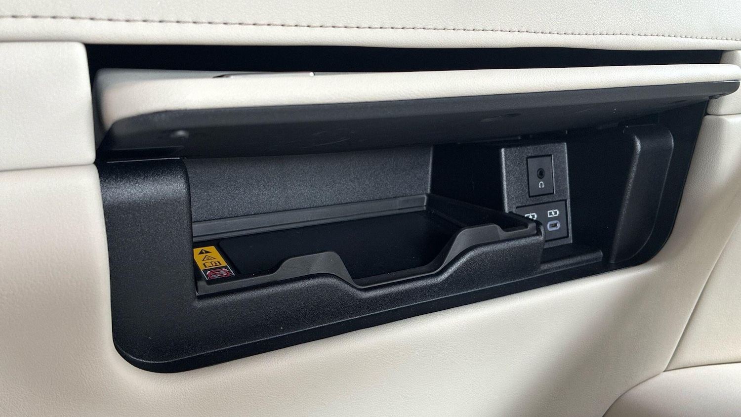 Used Lexus LM 2025 for sale - 78127814: Photo 42