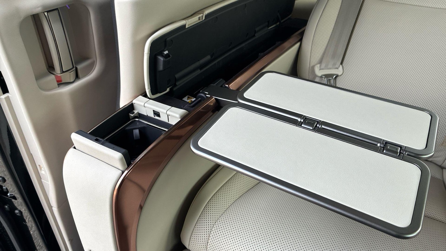 Used Lexus LM 2025 for sale - 78127814: Photo 44