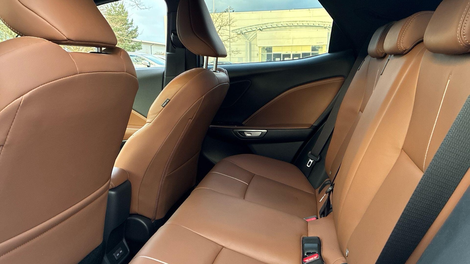 Used Lexus LBX 2024 for sale - 77238439: Photo 16