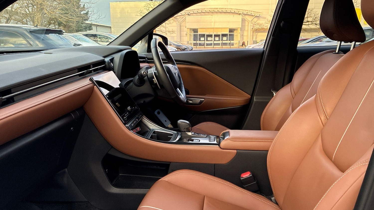 Used Lexus LBX 2024 for sale - 77238439: Photo 8