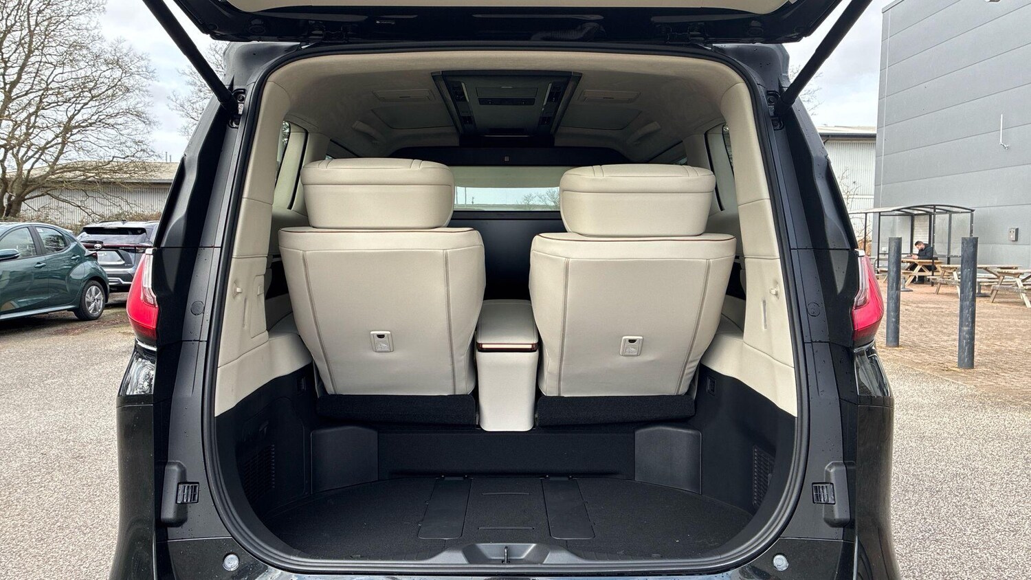 Used Lexus LM for sale - 77909641: Photo 17