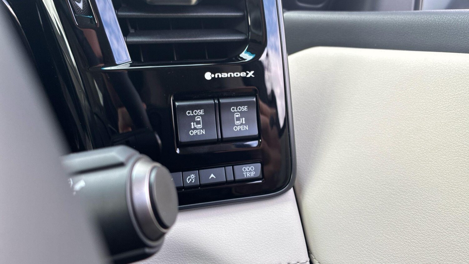 Used Lexus LM for sale - 77909641: Photo 30