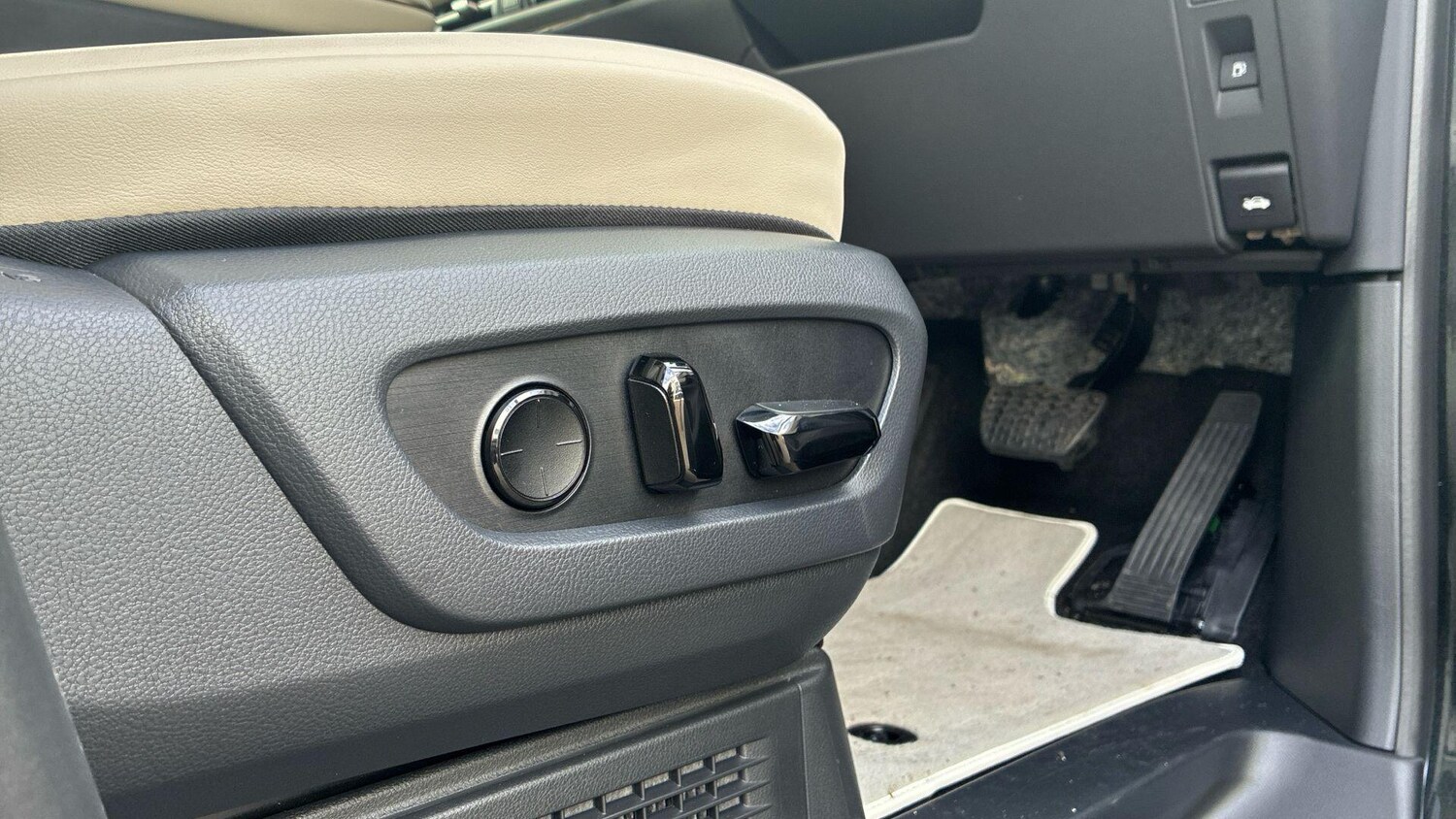 Used Lexus LM for sale - 77909641: Photo 35