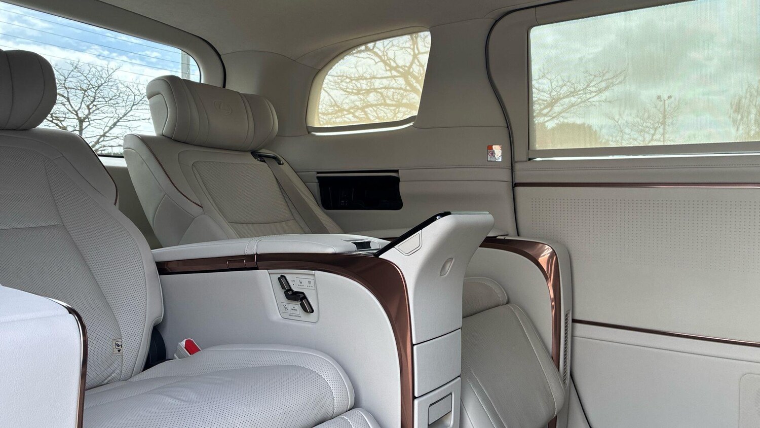 Used Lexus LM for sale - 77909641: Photo 63