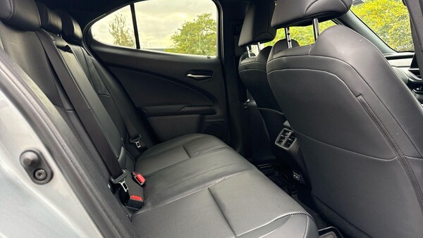 Used Lexus UX 2023 for sale - 76327283: Photo 15