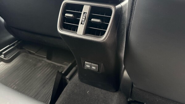 Used Lexus UX 2023 for sale - 76327283: Photo 28
