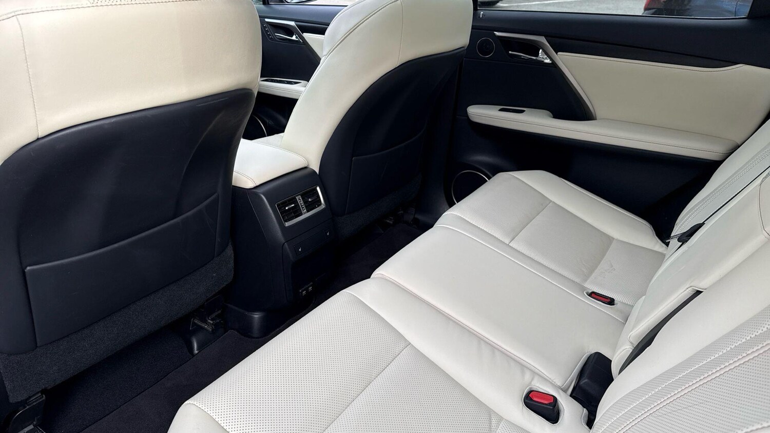 Used Lexus RX 2022 for sale - 76099214: Photo 11