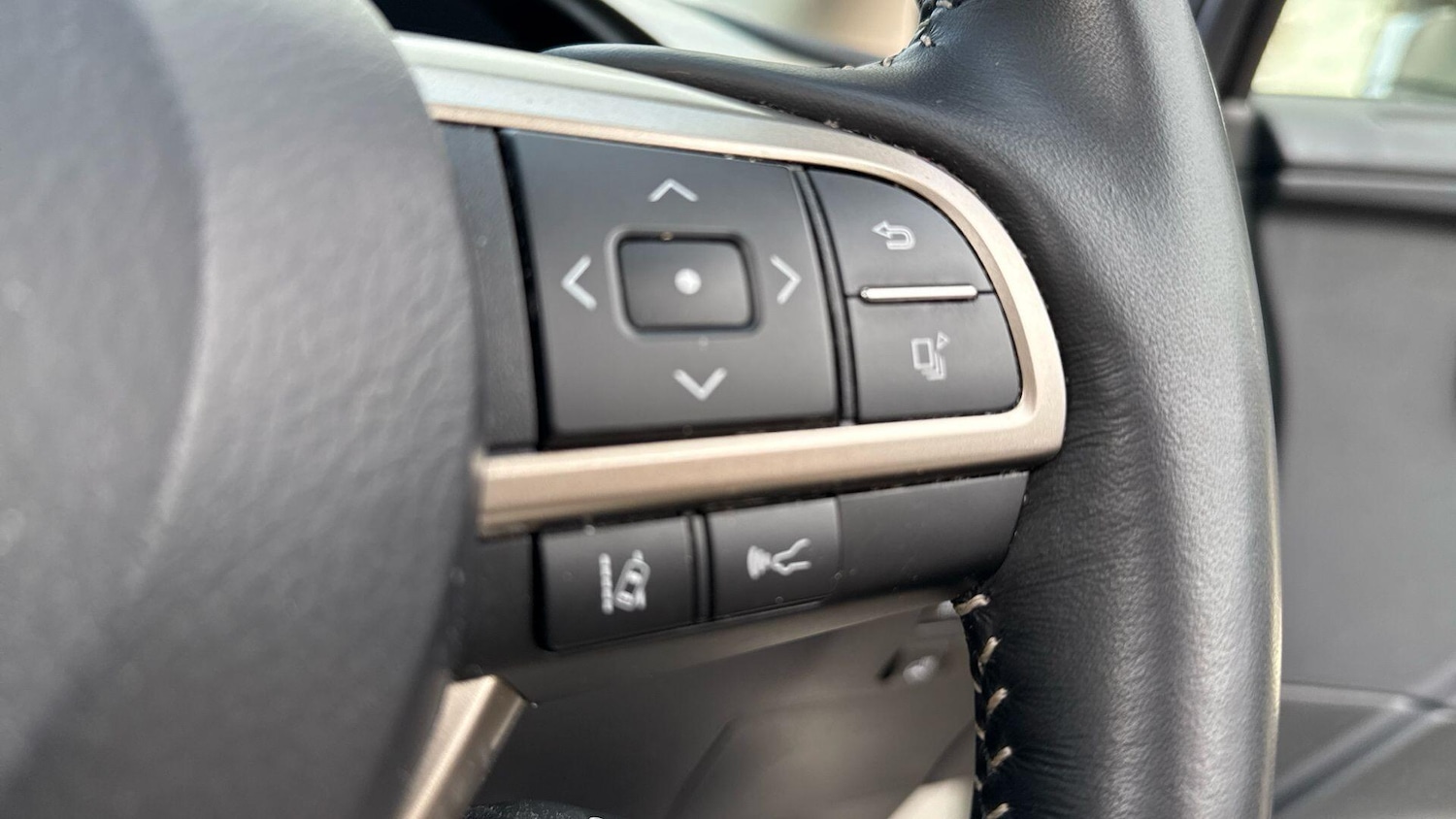 Used Lexus RX 2022 for sale - 76099214: Photo 28