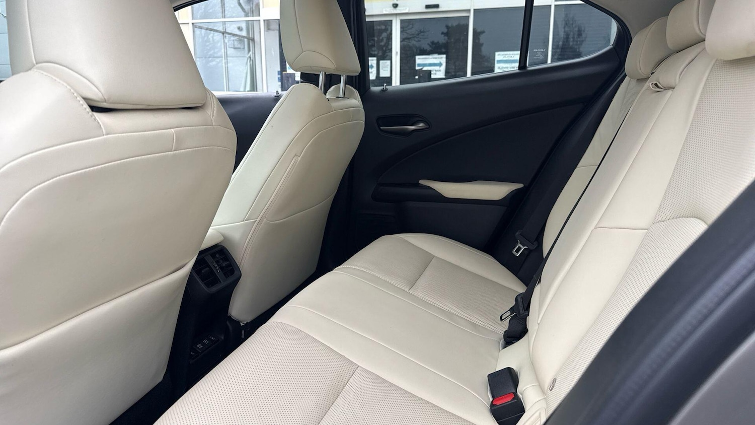 Used Lexus UX for sale - 78127991: Photo 16