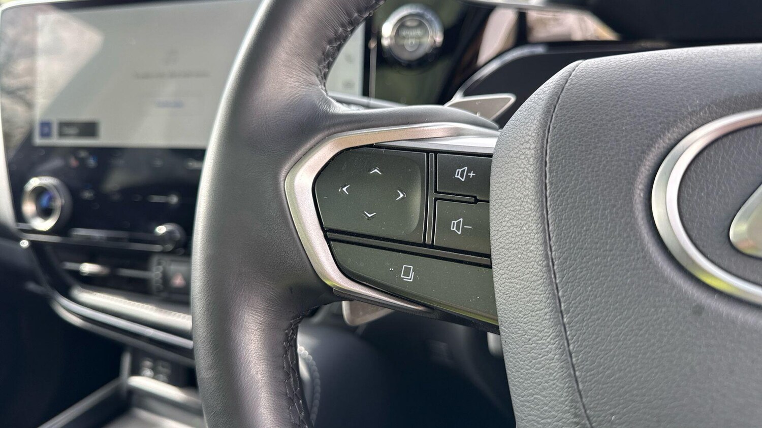 Used Lexus NX 2023 for sale - 76381306: Photo 32