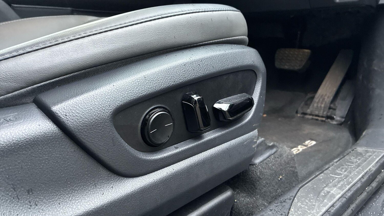 Used Lexus RZ 2024 for sale - 77396536: Photo 32