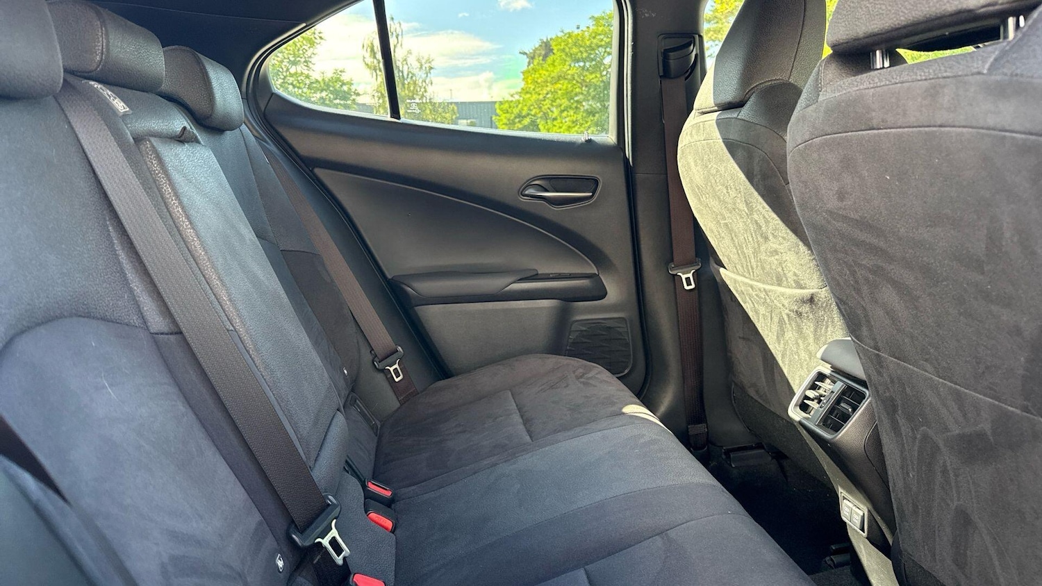 Used Lexus UX 2020 for sale - 75927619: Photo 11