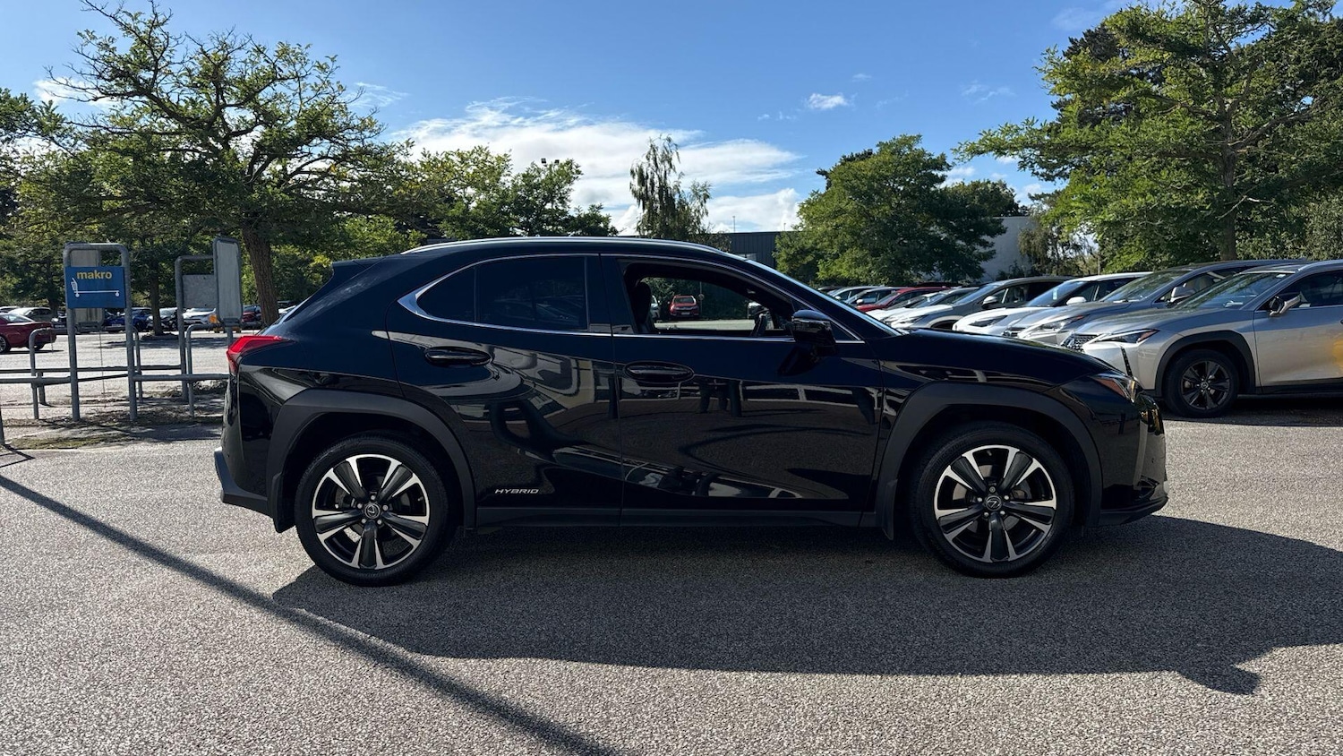 Used Lexus UX 2020 for sale - 75927619: Photo 18