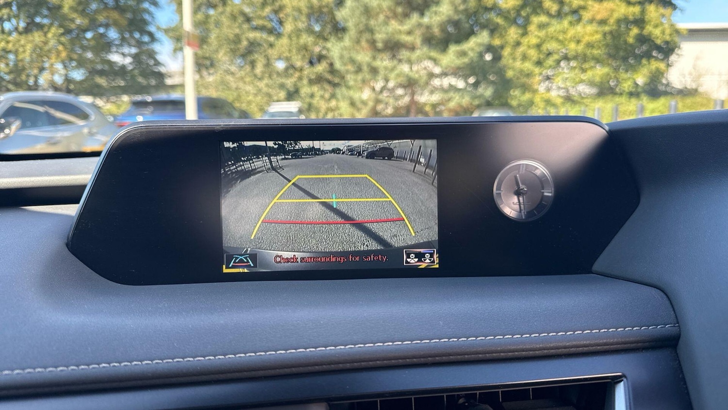 Used Lexus UX 2020 for sale - 75927619: Photo 22