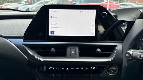 Used Lexus UX 2022 for sale - 76071543: Photo 28