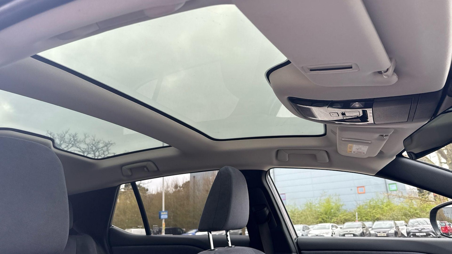 Used Lexus RZ 2023 for sale - 77376282: Photo 23