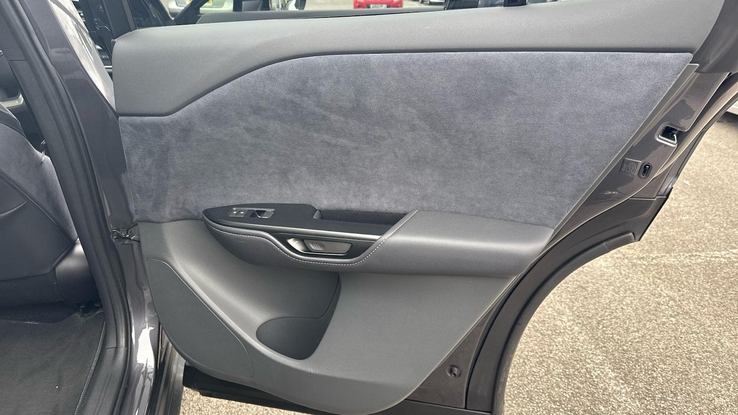 Used Lexus RZ 2023 for sale - 77376282: Photo 26