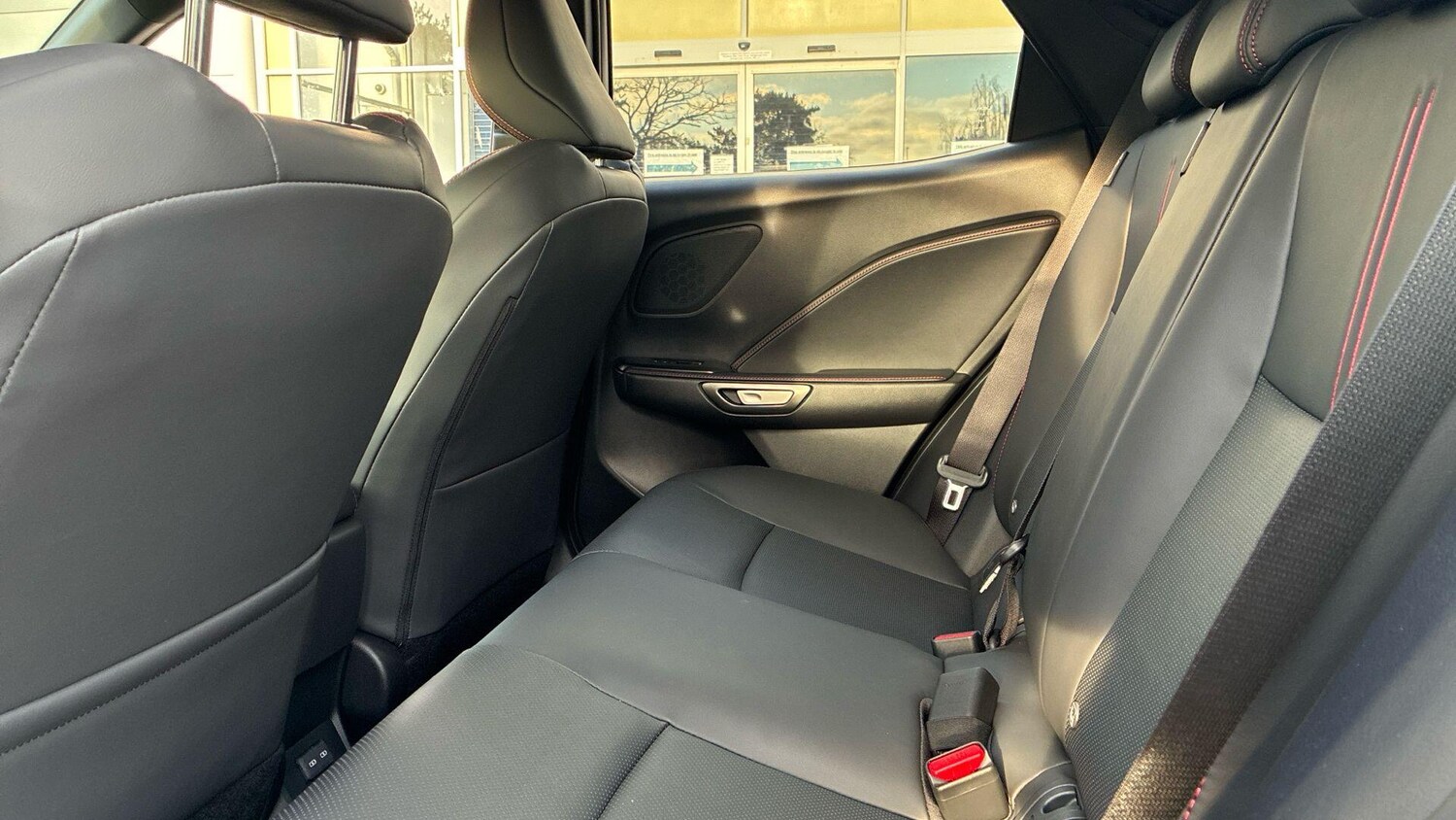 Used Lexus LBX for sale - 78127564: Photo 15