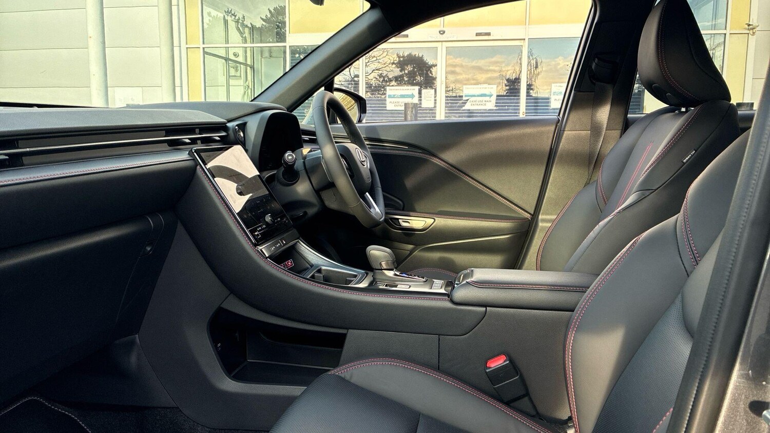 Used Lexus LBX for sale - 78127564: Photo 8