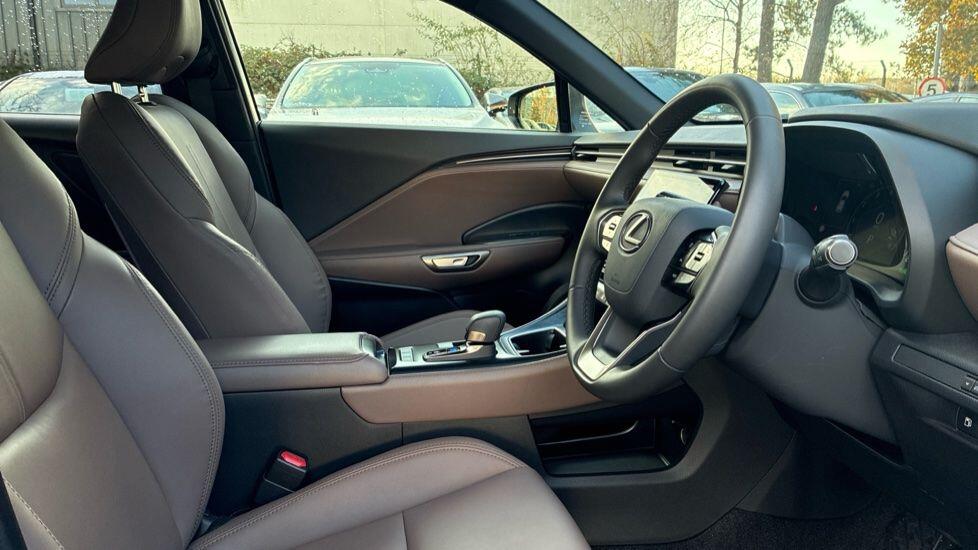 Used Lexus LBX 2024 for sale - 77314882: Photo 15