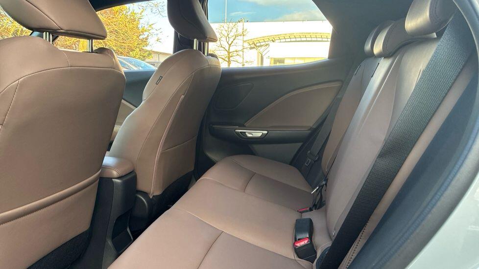 Used Lexus LBX 2024 for sale - 77314882: Photo 16