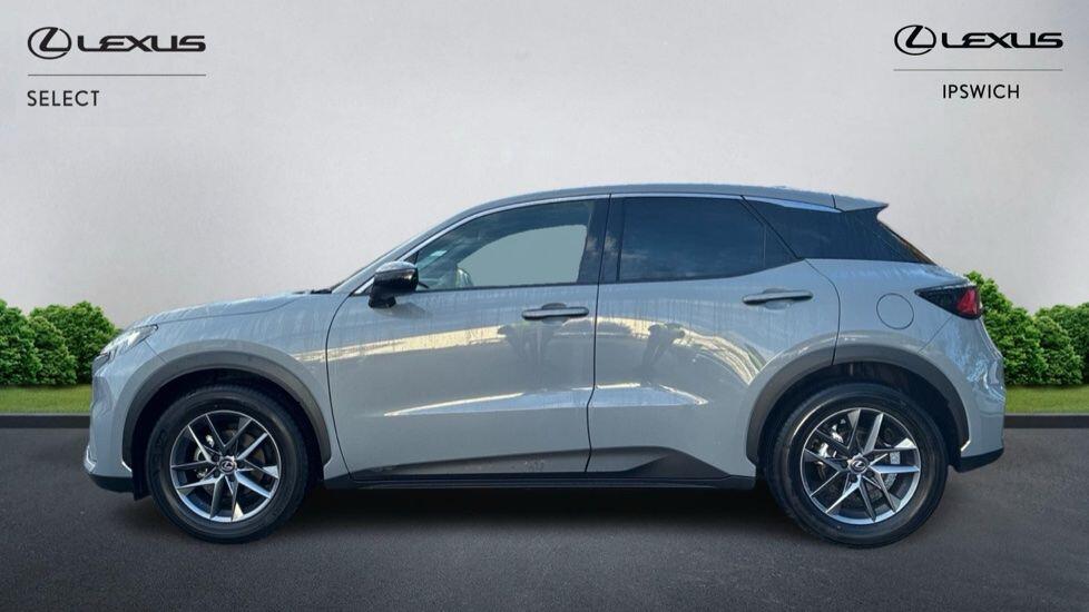 Used Lexus LBX 2024 for sale - 77314882: Photo 5
