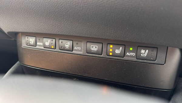 Used Lexus ES 2022 for sale - 76326344: Photo 26
