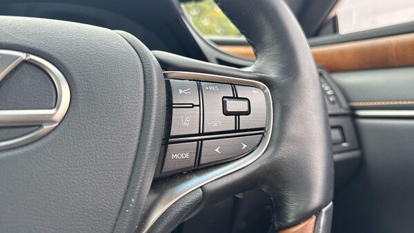 Used Lexus ES 2022 for sale - 76326344: Photo 30