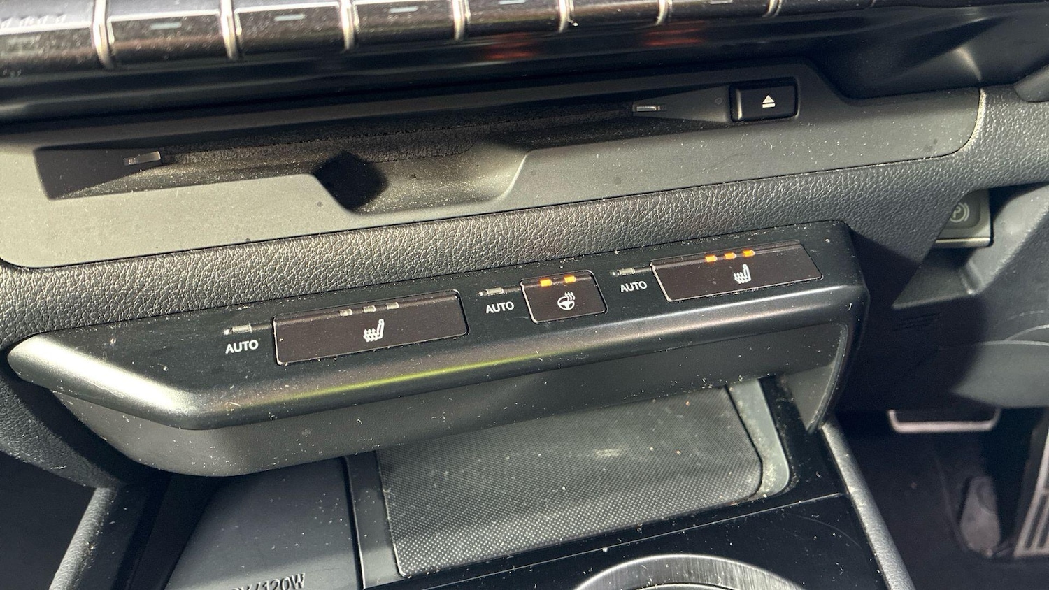 Used Lexus UX 2019 for sale - 76456615: Photo 26