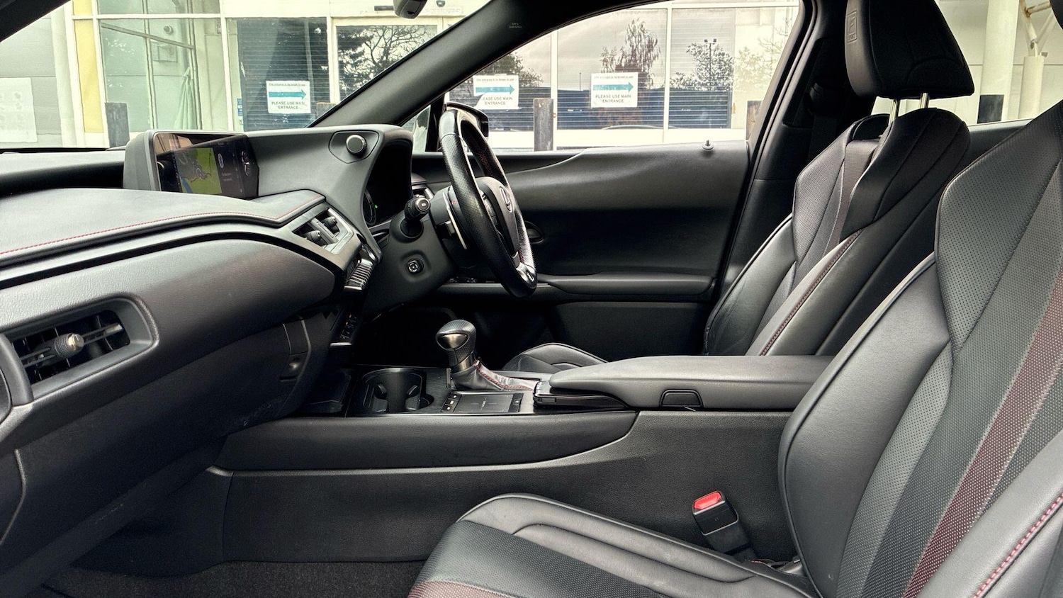 Used Lexus UX 2019 for sale - 76456615: Photo 8