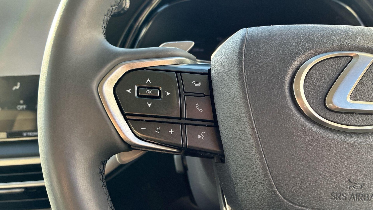 Used Lexus RX 2023 for sale - 77799473: Photo 32