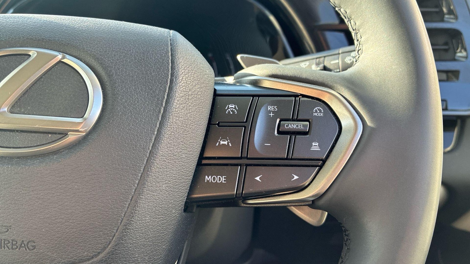 Used Lexus RX 2023 for sale - 77799473: Photo 33