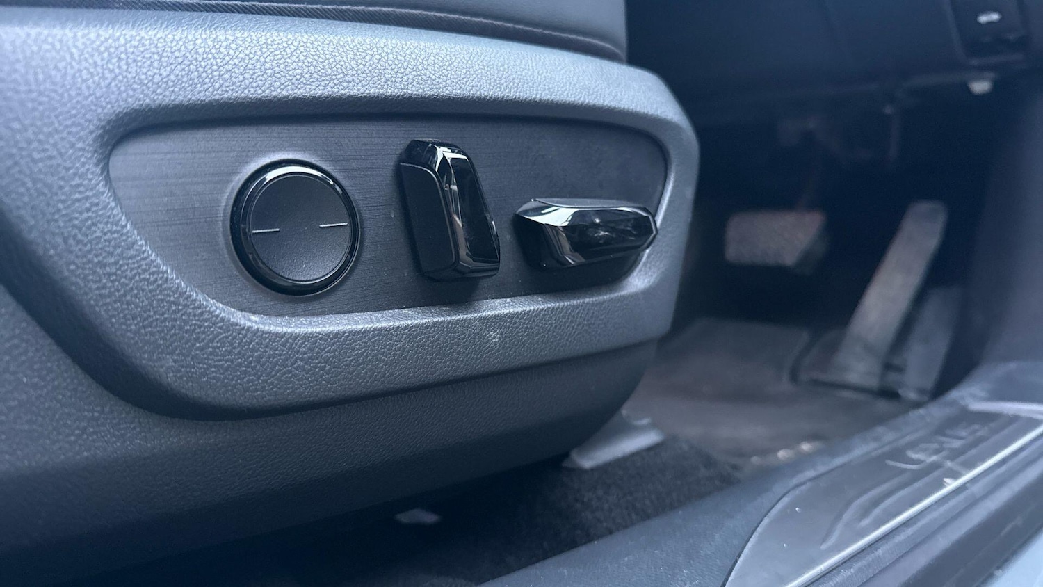 Used Lexus RX 2024 for sale - 77586614: Photo 35