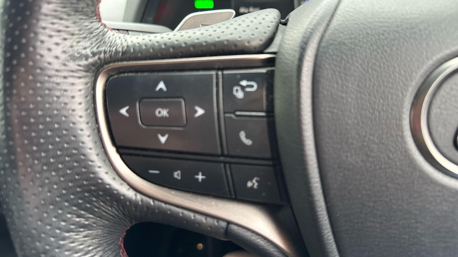 Used Lexus UX 2019 for sale - 77016177: Photo 15