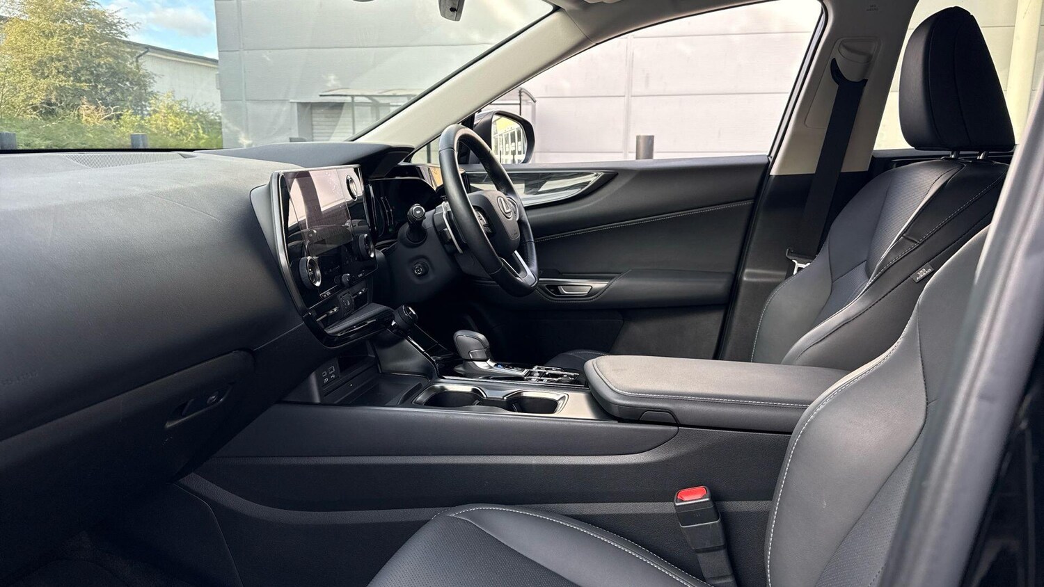 Used Lexus NX 2022 for sale - 76072890: Photo 8