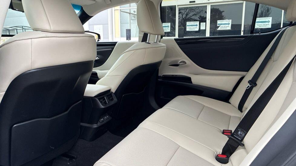 Used Lexus ES 2023 for sale - 77215690: Photo 16