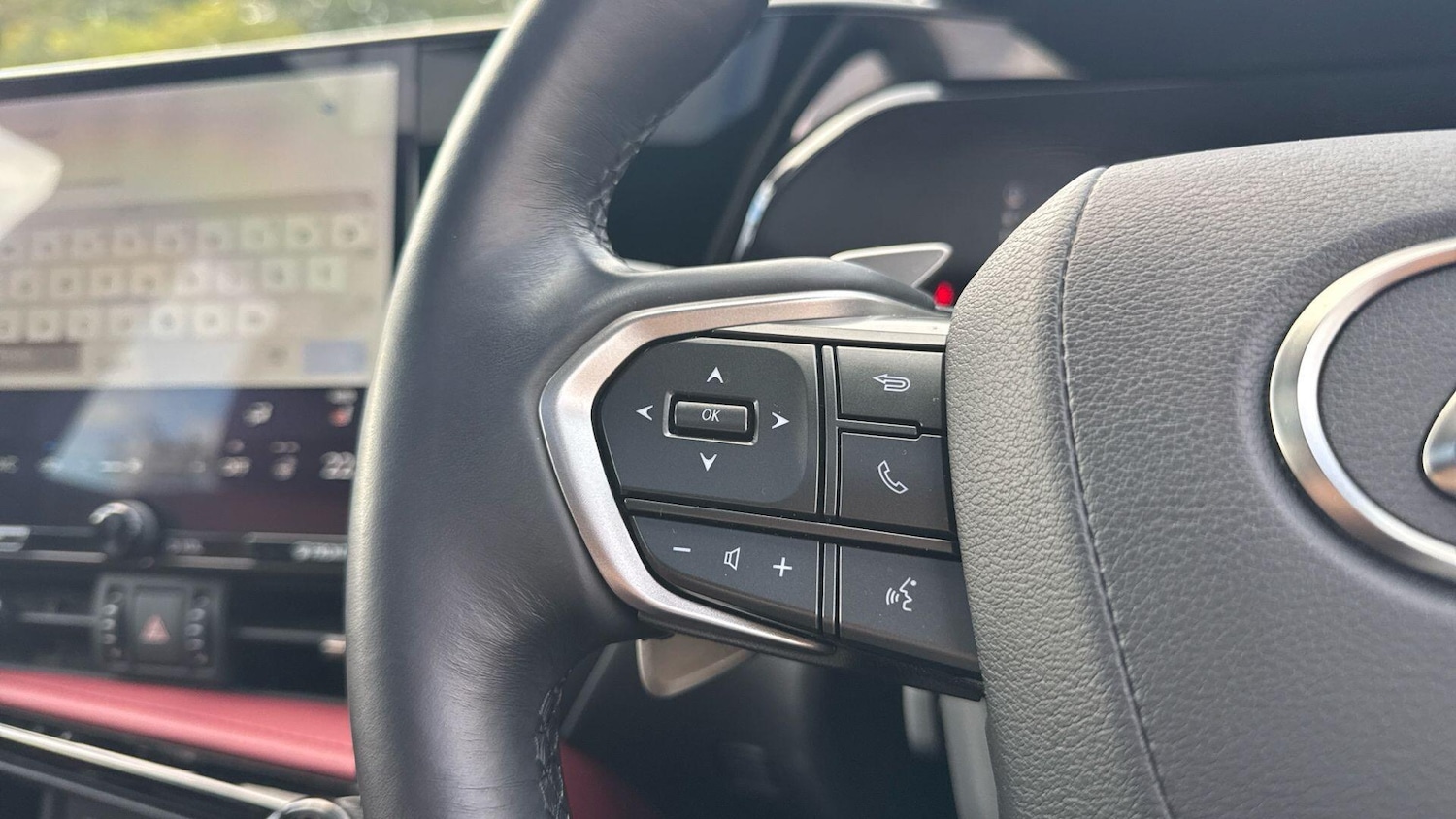 Used Lexus NX 2023 for sale - 76912682: Photo 28