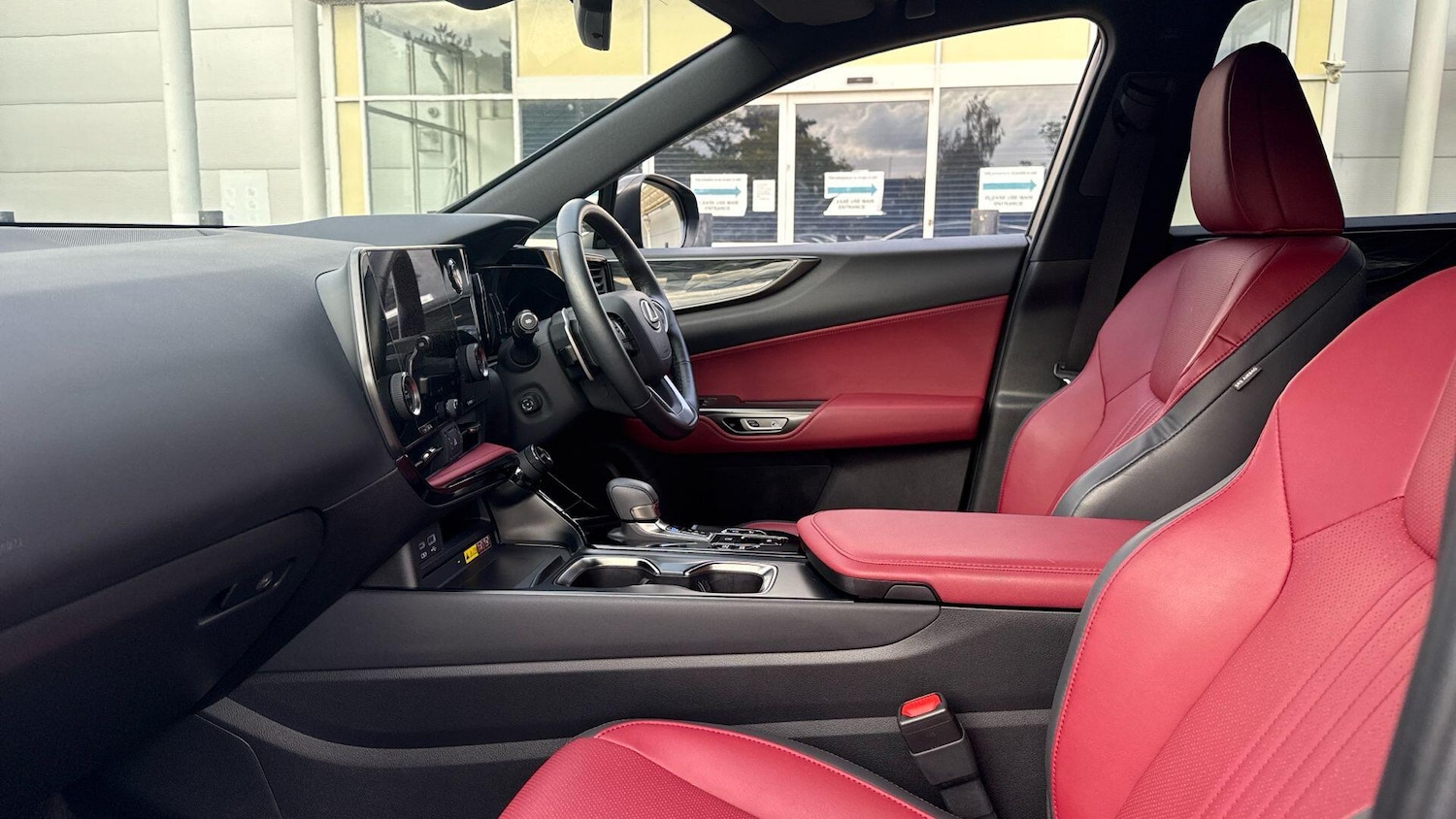 Used Lexus NX 2023 for sale - 76912682: Photo 8