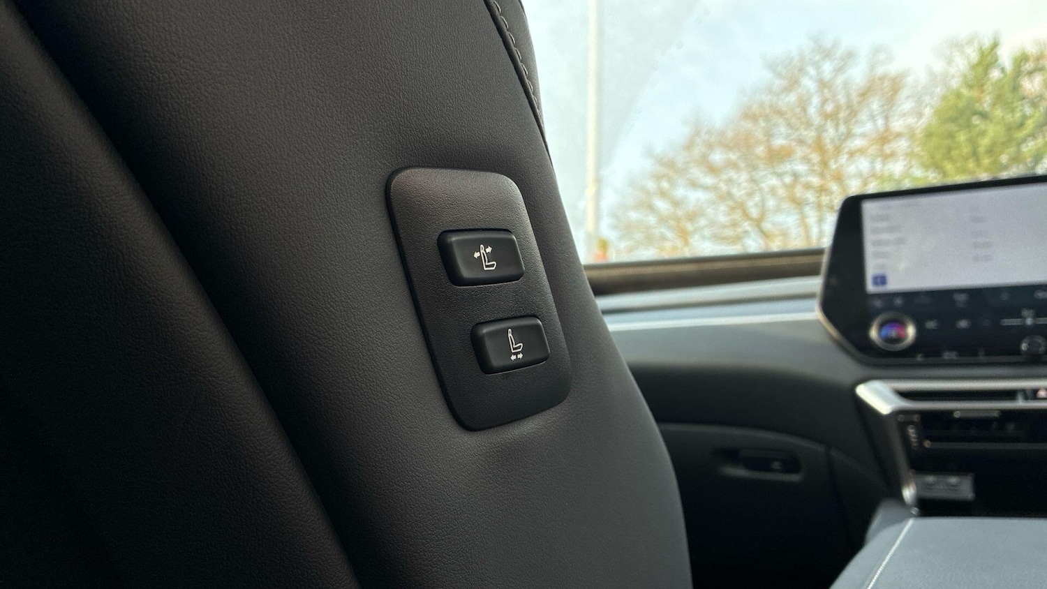 Used Lexus RX 2023 for sale - 77109454: Photo 44