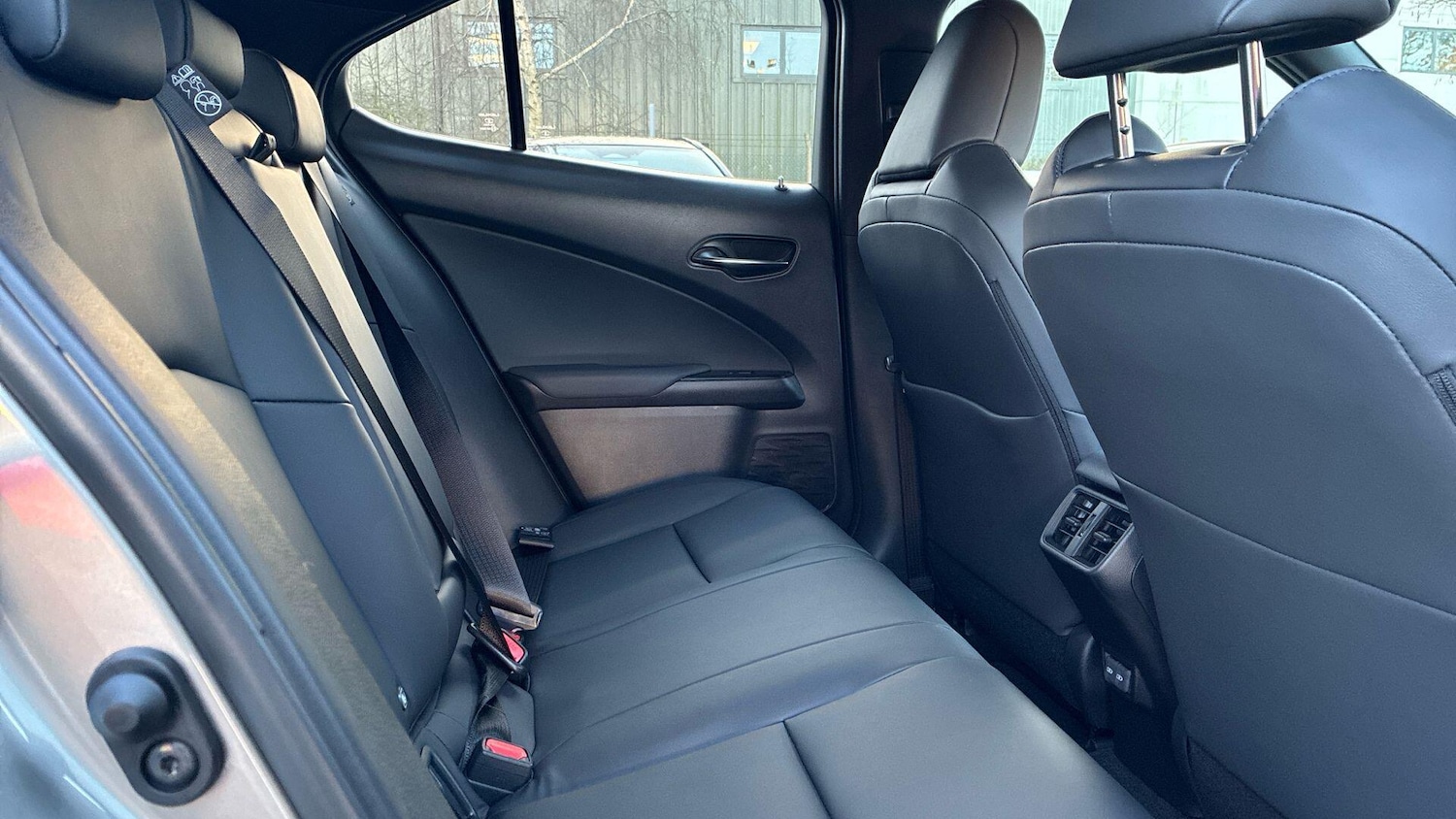 Used Lexus UX 2025 for sale - 77108944: Photo 14